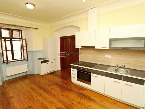 Pronájem bytu 1+1, 55 m2, Václavské náměstí, Uhlířské Janovice